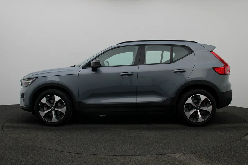 2023 XC40 ULTIMATE DARK - Certified by Al Futtaim63177574533633112