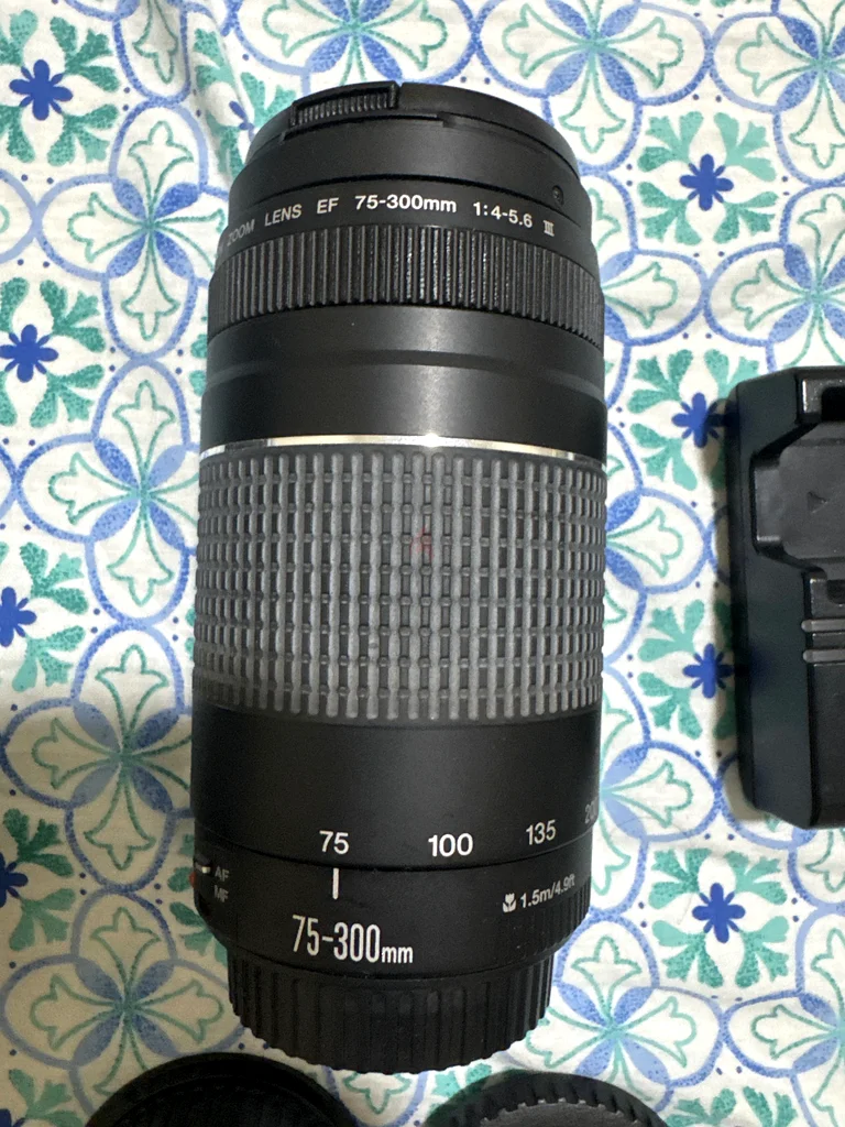 كانون EOS 1100D + حامل ثلاثي للبيع63266945536643112