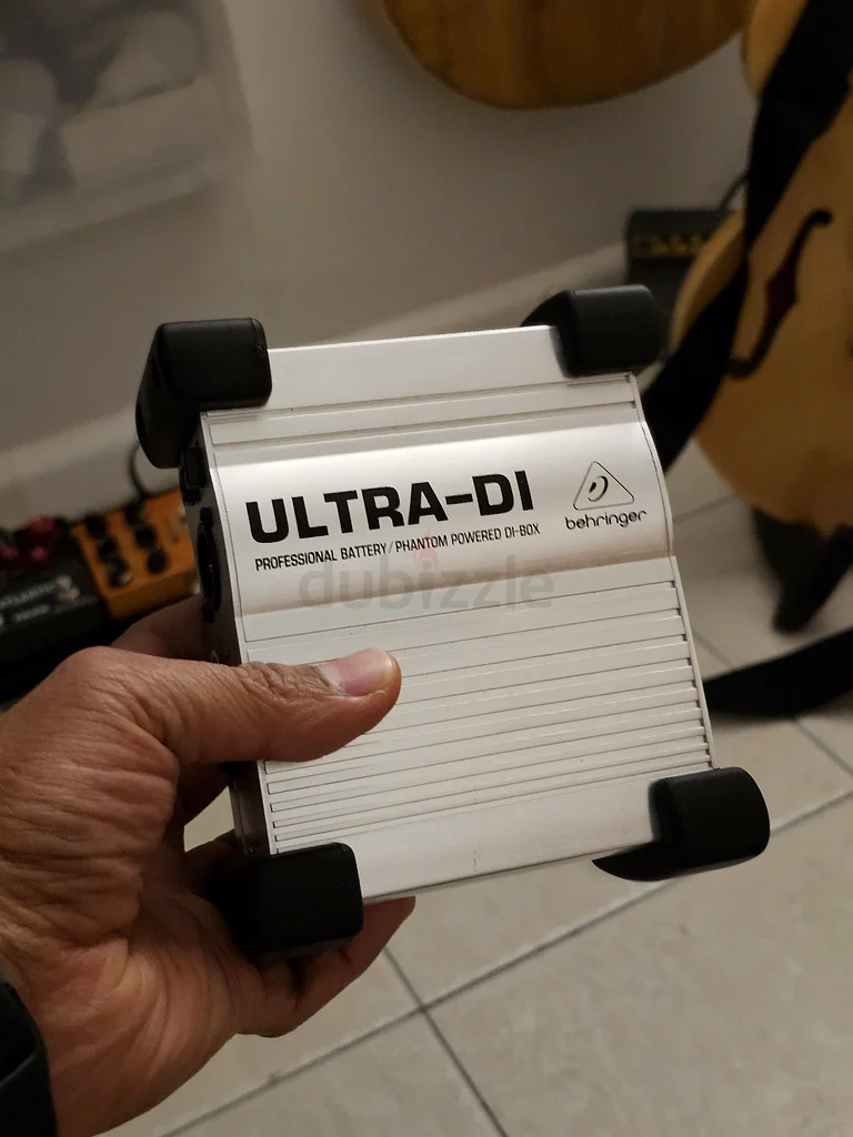 Behringer Ultra Active DI with Box63260216264835110