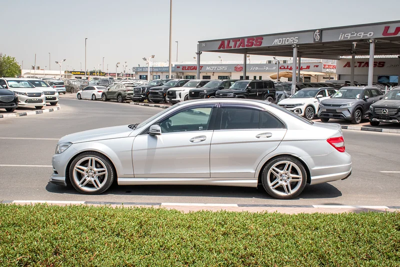 Mercedes Benz C300 3.0Ltr (2010) Import from Japan63158338880898114