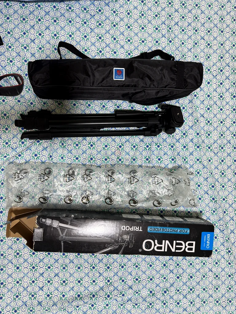 كانون EOS 1100D + حامل ثلاثي للبيع63266945536643113