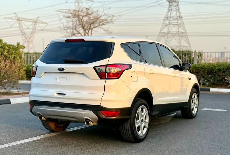 FORD ESCAPE 2.5L MODEL 2020 GCC VERY GOOD CONDITION63231638870403113