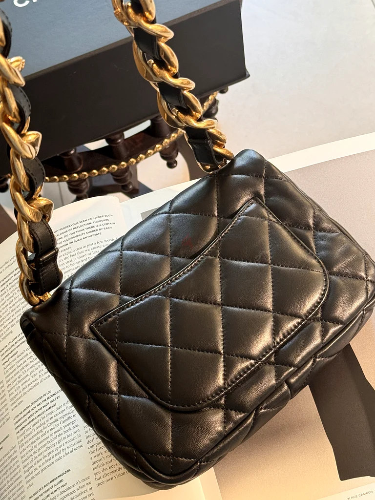 Authentic Chanel bag original chanel boutique popular bag cf madium63265599379970113
