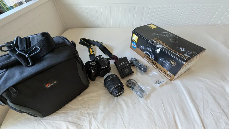 Nikon D5200 DSLR Camera62932696297730112