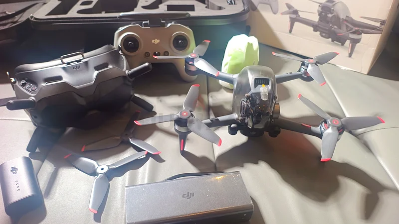 طائرة DJI FPV (مجموعة كاملة) بحالة ممتازة62931672217985112