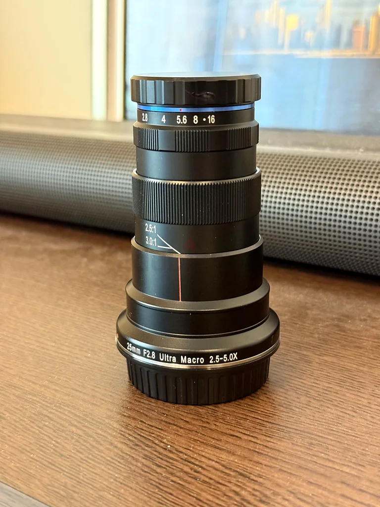 Laowa 25 مم عدسة ماكرو 2.5 - 5x مع سكة تركيز تراكمي وسنون Canon62931672363523111