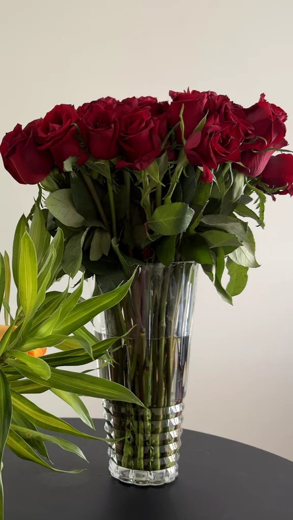 Elegant Crystal Glassware for Your Home. Flower Vase.63211430786049111