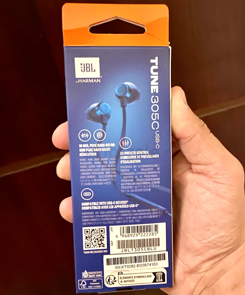 JBL earphones usb c63166177071618111