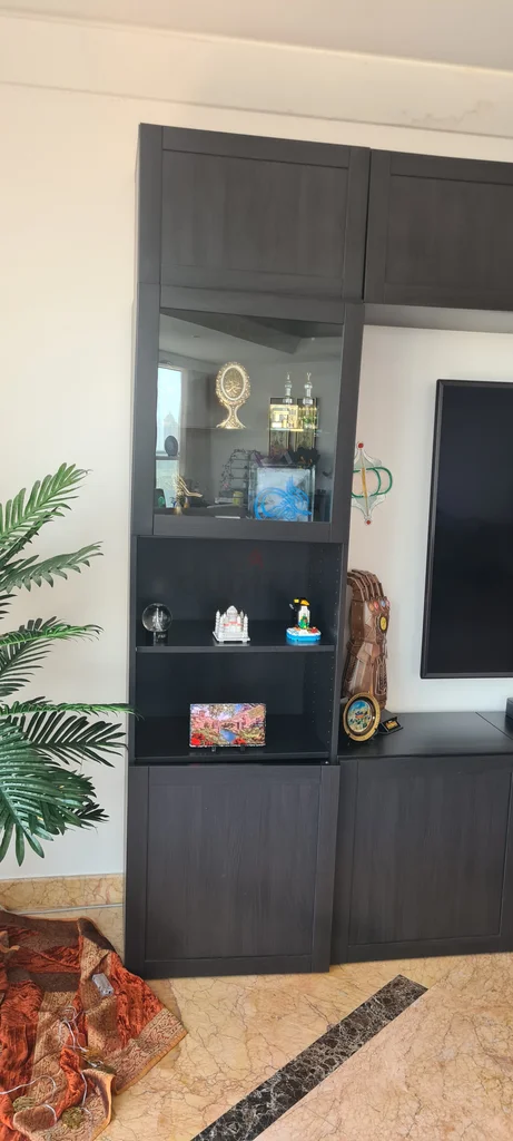 حاملة تلفزيون كبيرة مع مساحة تخزين واسعة على الأرفف62864709410307113