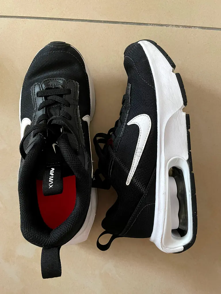 Air max nike boy shoe