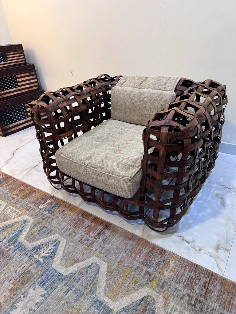 Vintage leather strap arm chair628658086777621114