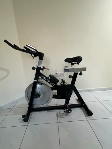 High-Quality Spinning Bike for Sale - Perfect for Home Workouts!