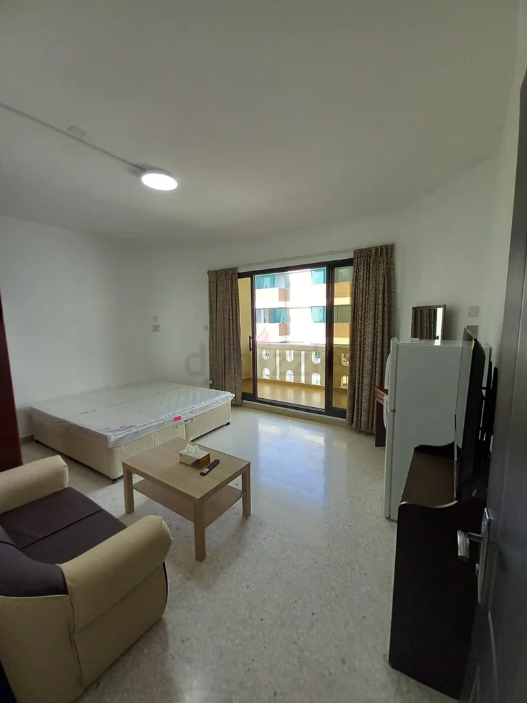FOR FAMILY, MARRIED COUPLES OR LADIES ONLY!! FULLY FURNISHED PARTITION ROOM WITH BALCONY IN AL RIGGA62864542827138113