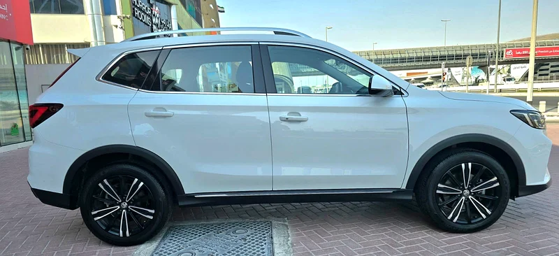 MG RX5 / 1.5T STD / 2024 / الضمان حتى مايو 203063179345832322111