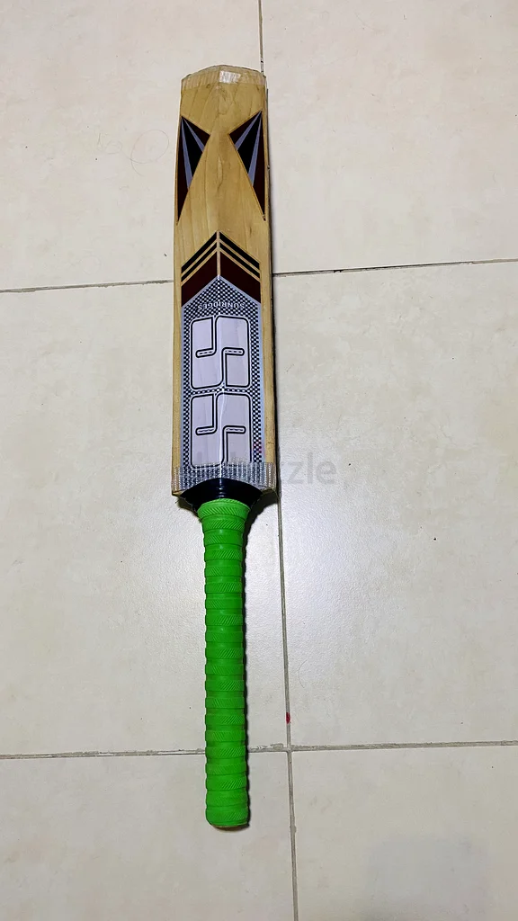 Premium Cricket Bat - Perfect for Aspiring Players!63247759124225111