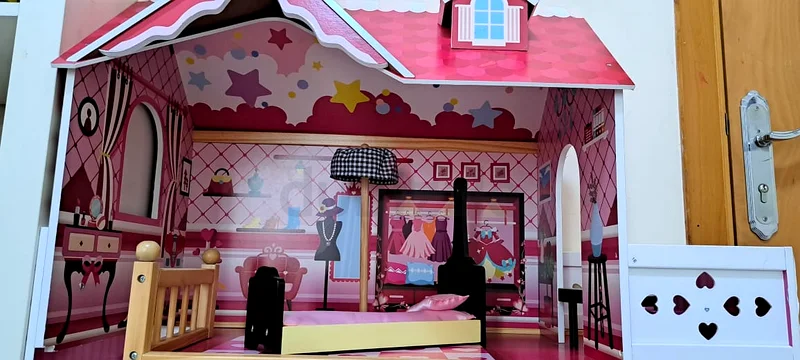 بيت الدمية الوردي الساحر - مثالي لأحلام الصغار!63227282449922112