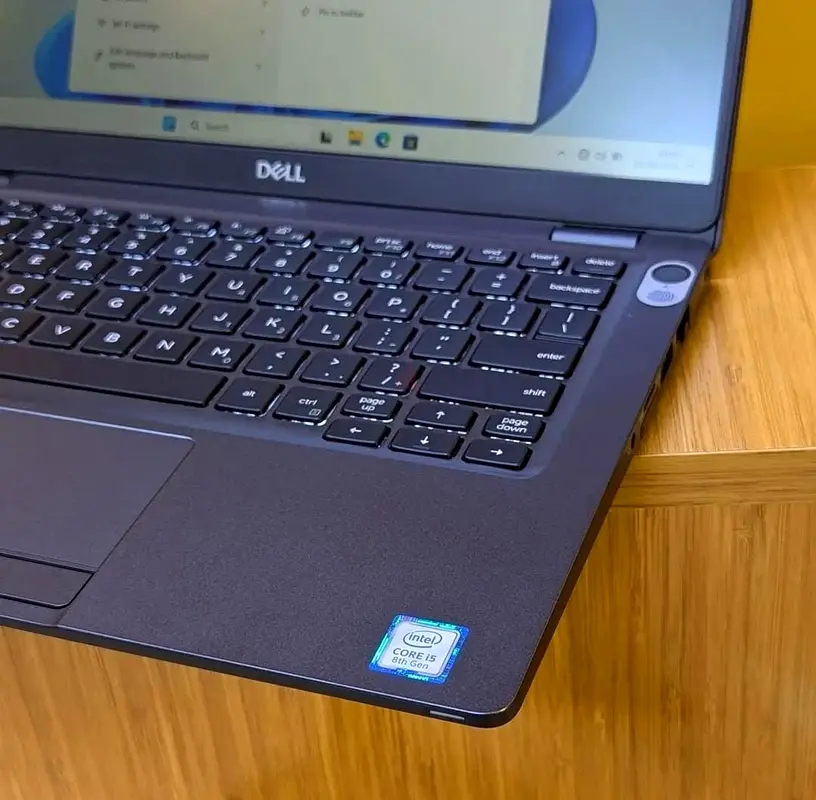 Dell 5300 Laptop63256601615235115