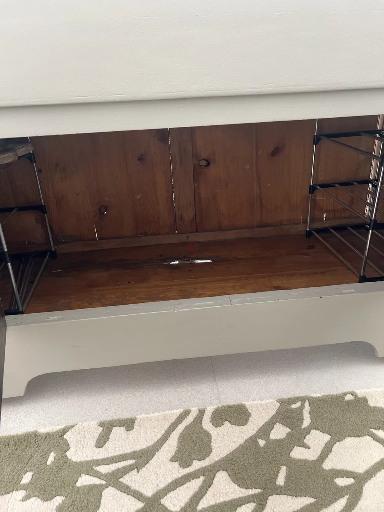 Chinese Cabinet62930652560257112