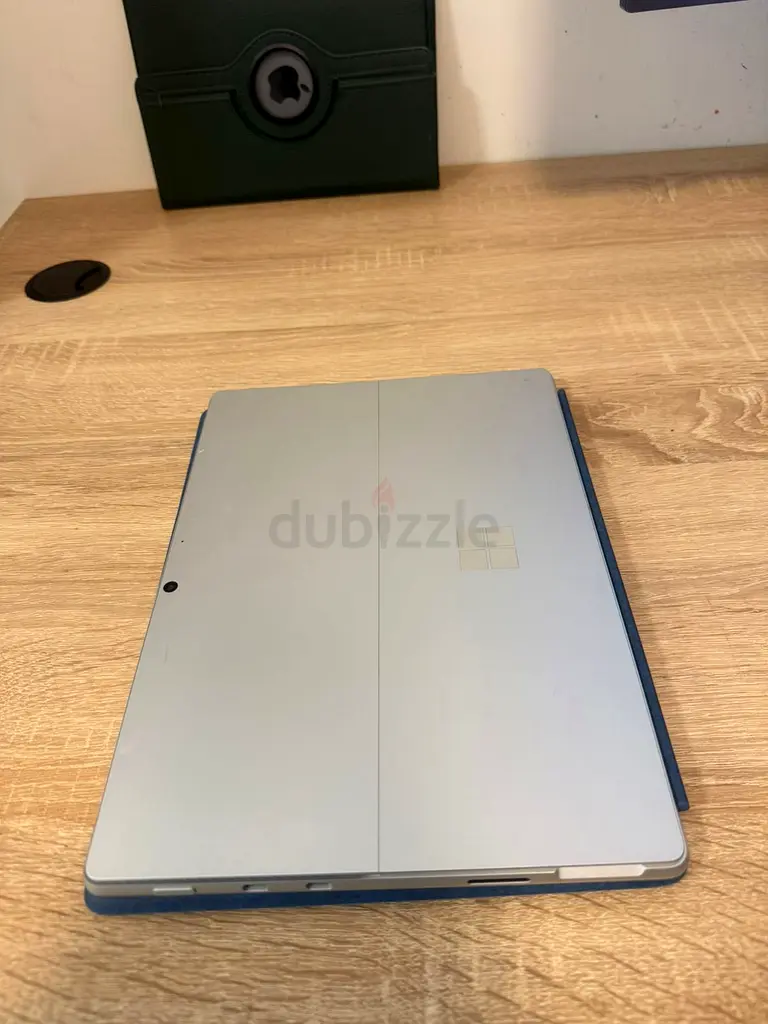 SURFACE PRO 8  i7 11th generation63255529649665113