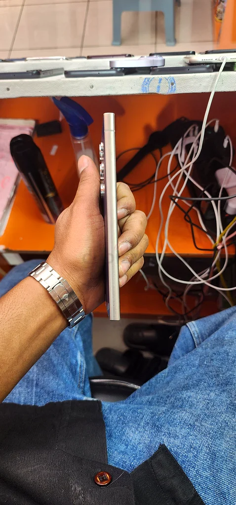 Samsung S24 Ultra 256GB 2750AED63180844075650112