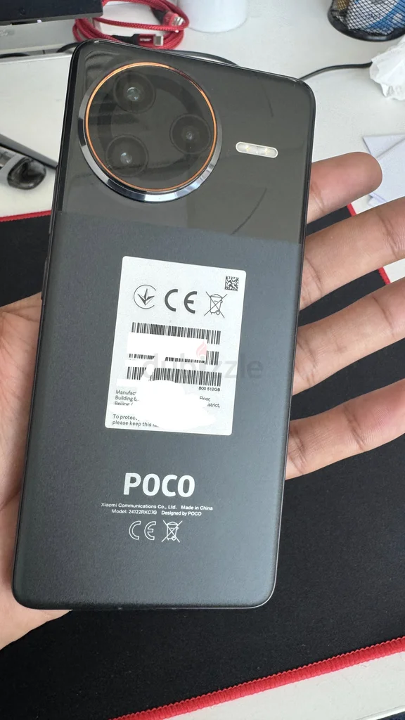 بيع عاجل لهاتف Poco F7 Ultra62863822794498115