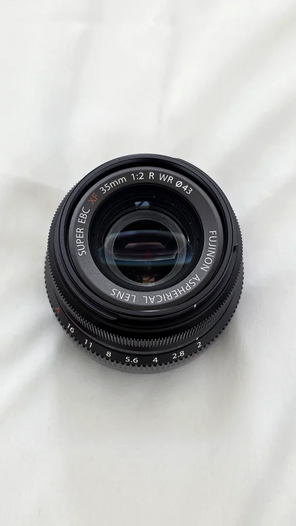 عدسة Fujifilm XF 35 مم f/2 R WR62931672621571111