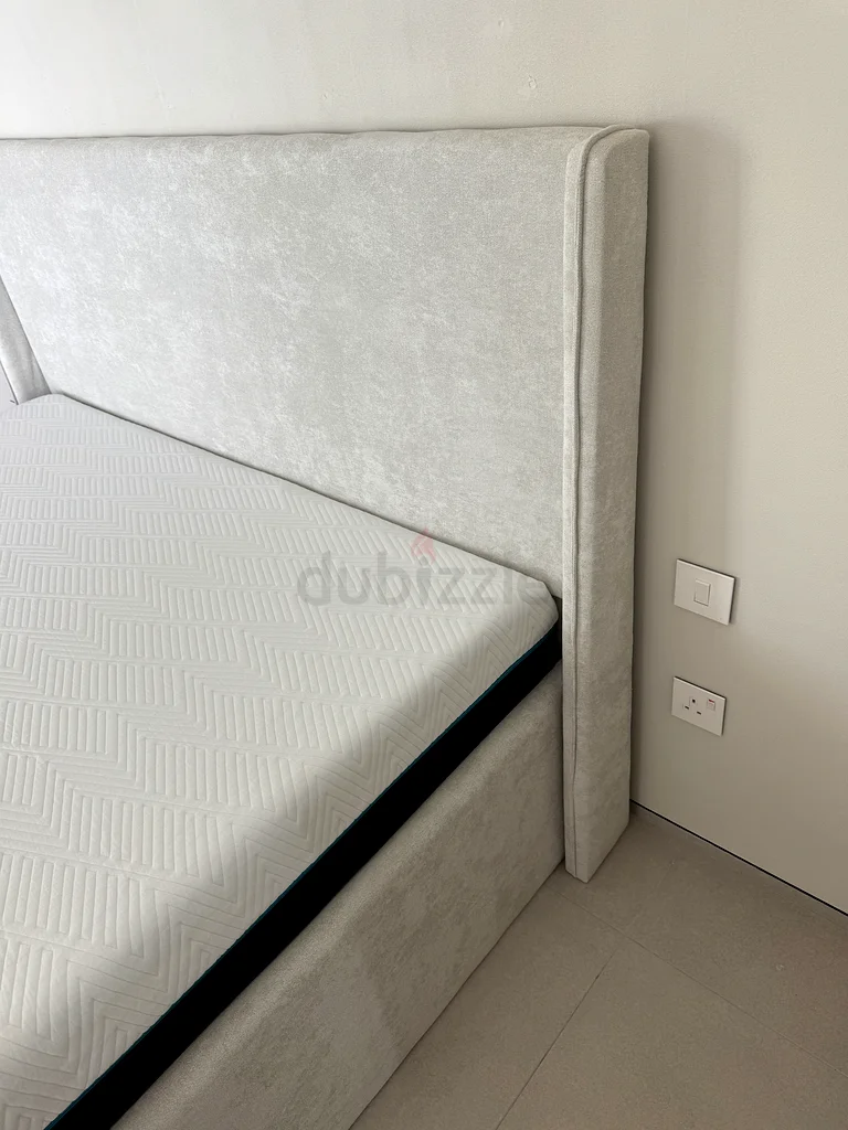 King size bed 180/200 NEW62867839592834112