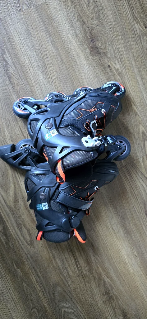 Roller skates63169934826243111