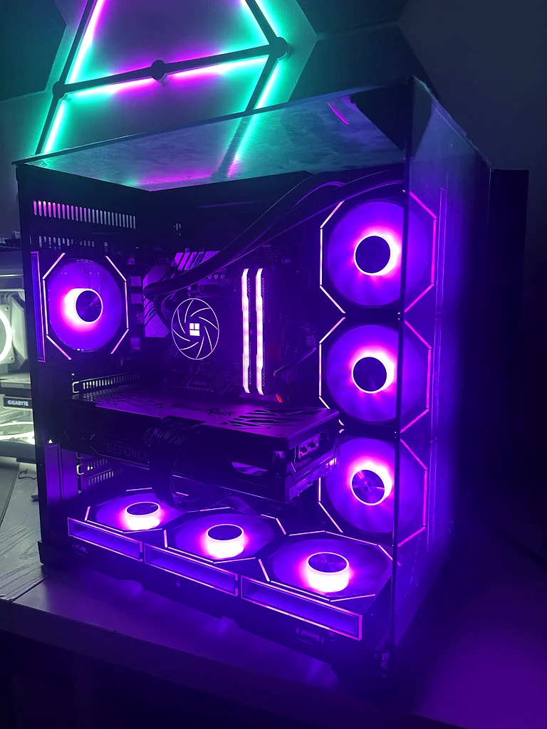 وحدة ألعاب RTX 3080 Ryzen 7 5800X ذات تصميم جمالي62930652042627111