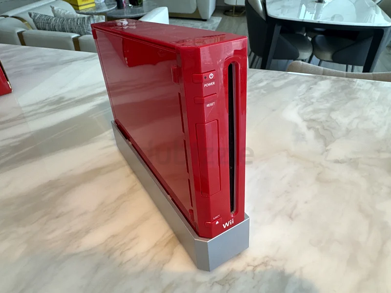 الطبعة المحدودة لعيد ميلاد الـ25، وحدة Wii باللون الأحمر مع صندوق *نادرة*62935676330114111