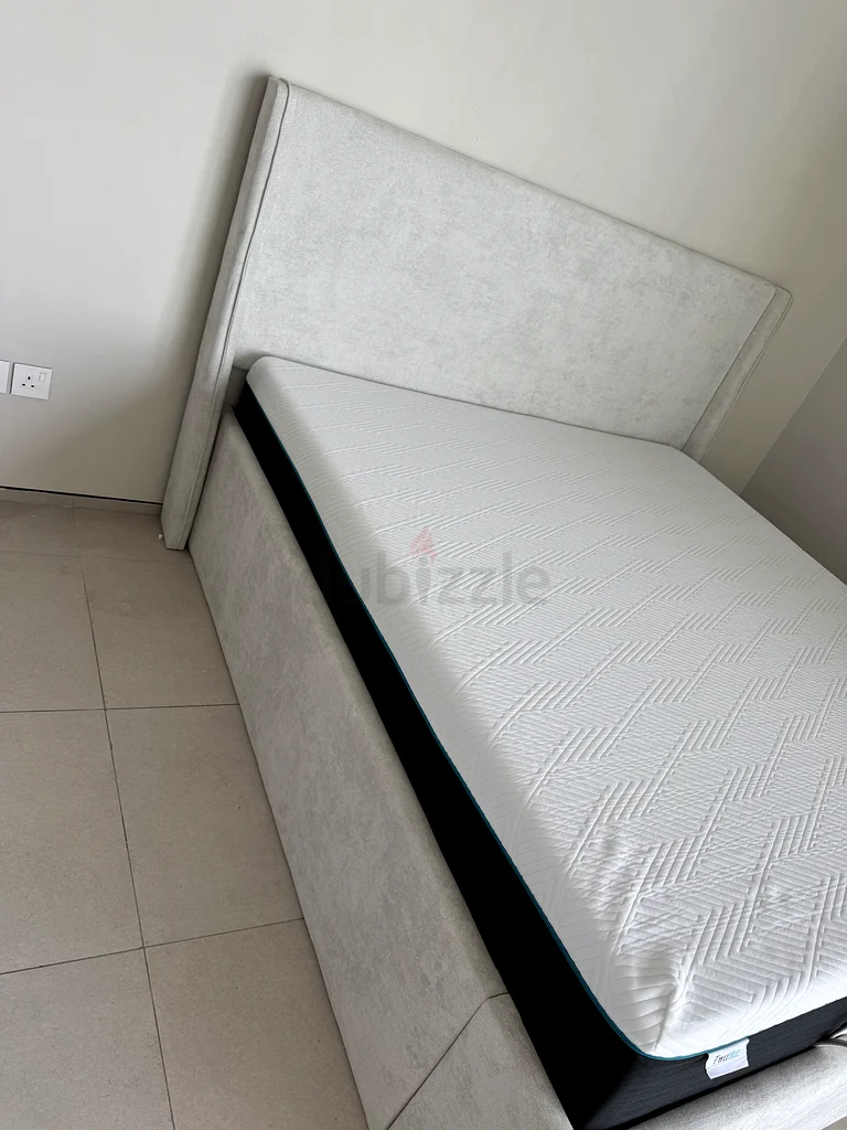 King size bed 180/200 NEW62867839592834111