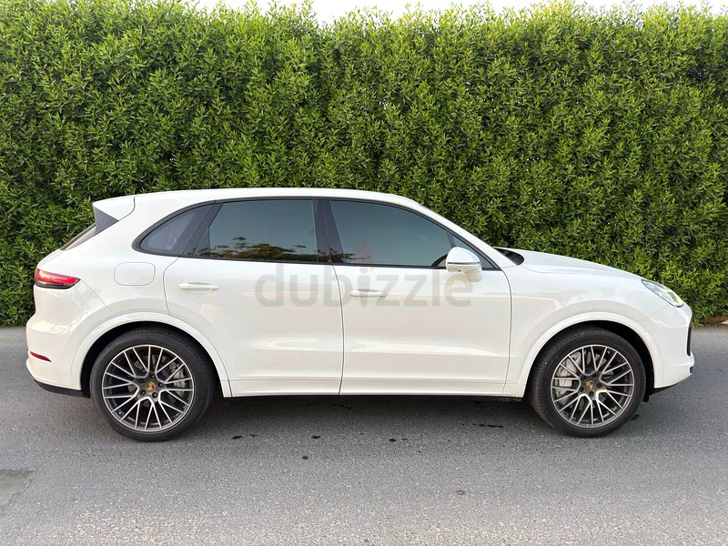 Amazing Porsche Cayenne Turbo GCC 201863150479473793114