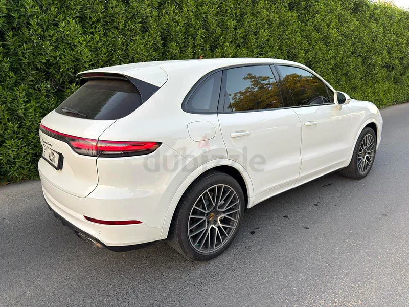 Amazing Porsche Cayenne Turbo GCC 201863150479473793112