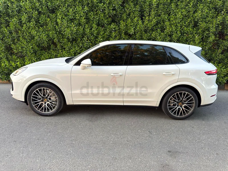 Amazing Porsche Cayenne Turbo GCC 201863150479473793113