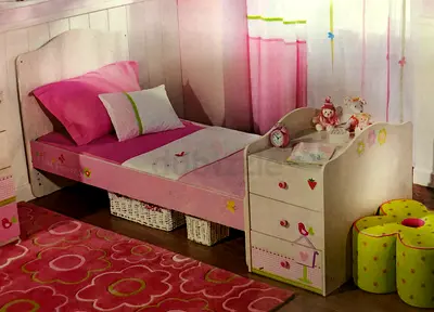 Urgent sale, Kids bed expandable 110 to 160cm with bedding and 2 mattresses and side drawers