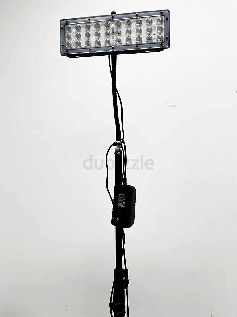 Red light for seamless photos with This LED Light Fixture!632223437070111124