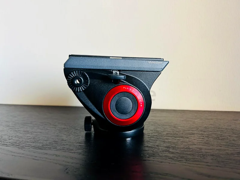 رأس الفيديو Manfrotto MVH500AH مع قاعدة مسطحة62931672558593111
