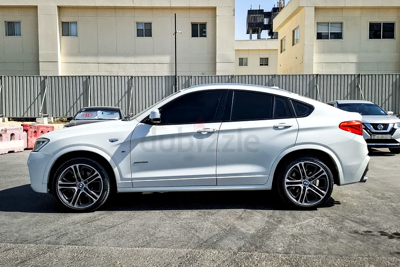 AED 1205/month | 2016 BMW X4 Xdrive28i | GCC Specs | Ref#32877763162465376259114