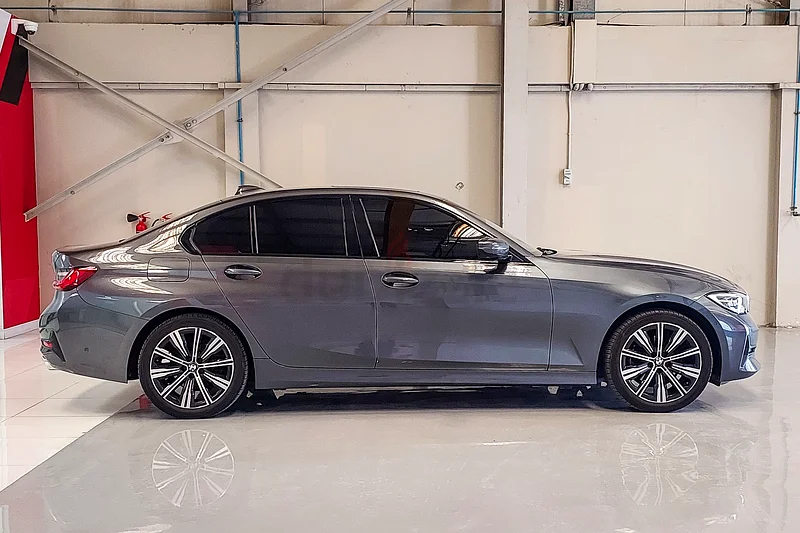 AED 1353/month | 2020 BMW 3-Series 320i | GCC Specs | Ref#32941363158800750081112