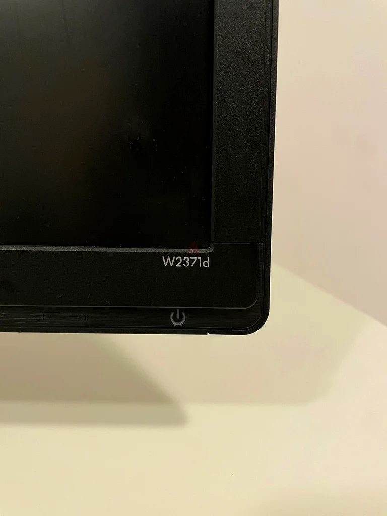 HP W2371d Monitor63256067843330111