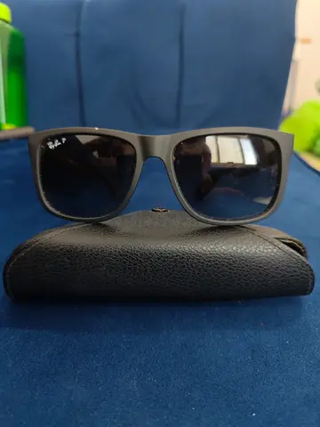Ray-Ban Stylish Black Sunglasses with Case