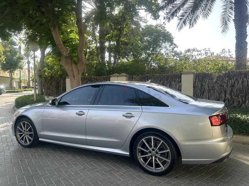 Audi A6 with Audi Service Contract63168498199681111