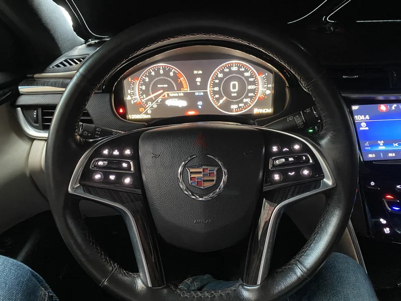 Cadillac XTS4 platinum GCC specs 201362932677291267114