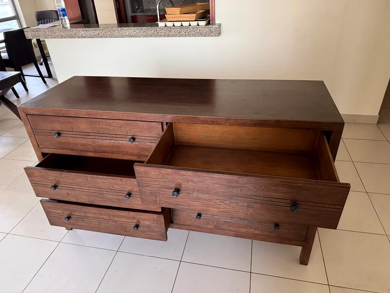 Sideboard62865808807938113