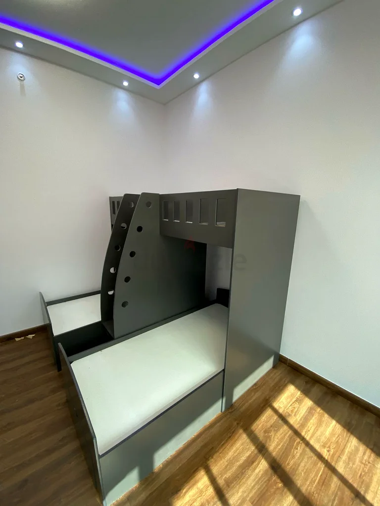 سرير بطابقين حديث لثلاثة أطفال63219347813635111