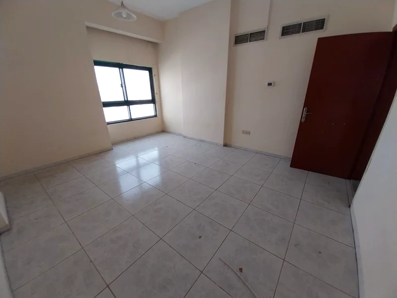 وديعة أمنية مؤجلة مع مساحة شقة من ثلاث غرف نوم في النباعه، بالقرب من هايبر ماركت لولو، مع خيارات دفع مرنة.62885267266817112