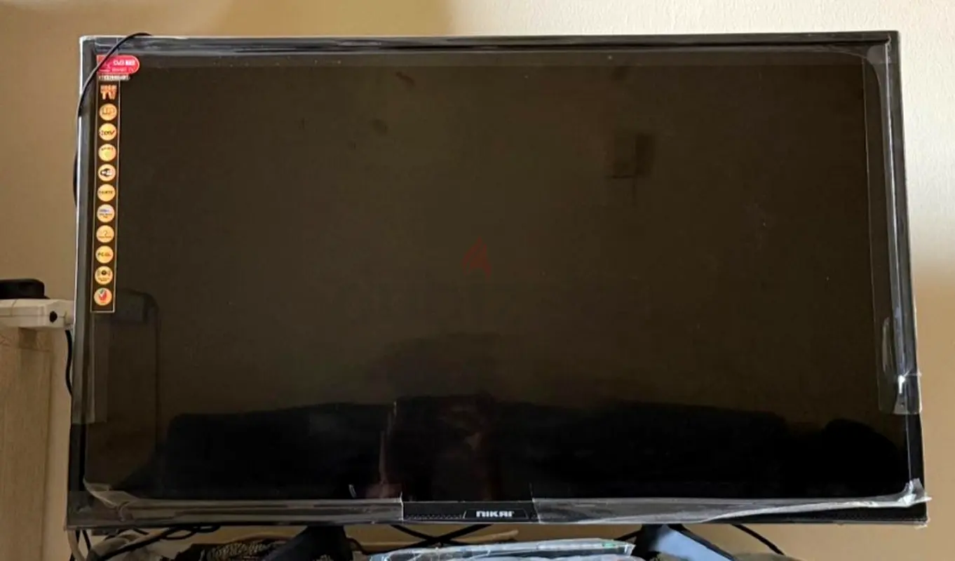 Stunning 40-inch LED Television - Like New!