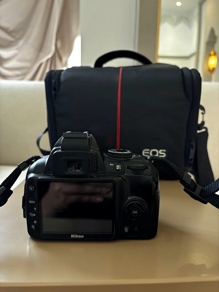 كاميرا نيكون D3000 الرقمية أحادية العدسة بقوة 10.2 ميجابكسل63265098625282112