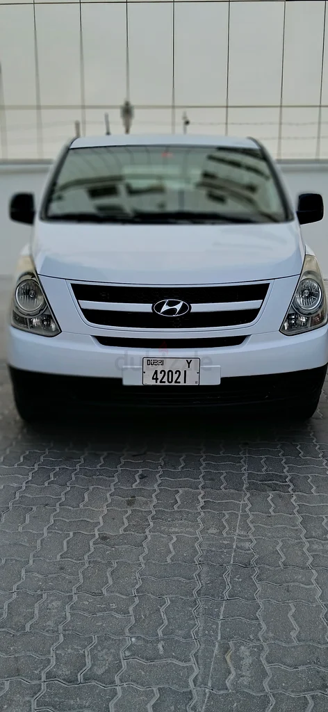 For Sale: Reliable Hyundai H1 Vehicles – Ideal for Business or Transport Use63171299264641111