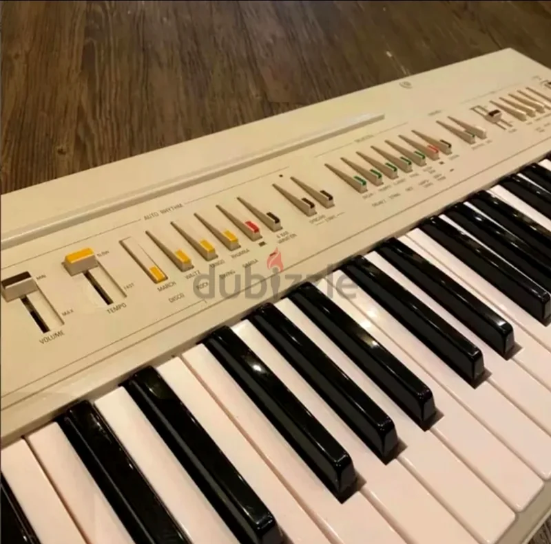 Yamaha Music Keyboard - Perfect for Beginners!63264075641986111